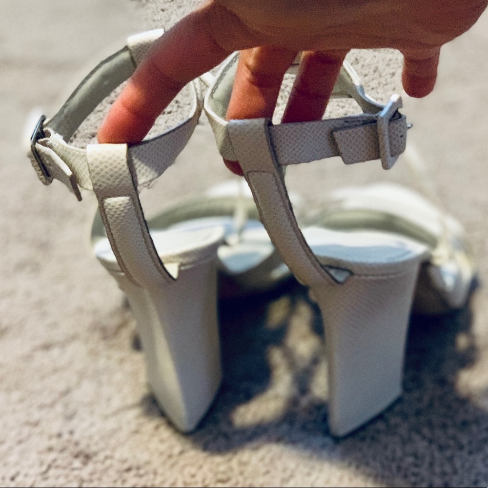 ✨SOLD✨ Alexander Wang Anjelika Heel Sandals - 39.5 - Picture 11 of 14